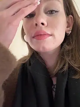 Snapshot of Street_young chatting on 02.16.25 Street young online show from 02.16.25