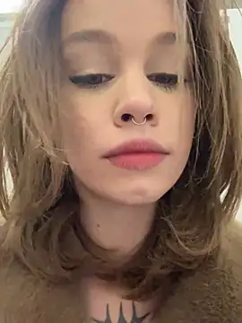 Snapshot of Street_young chatting on 02.21.25 Street young online show from 02.21.25