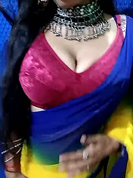 Snapshot of Savita_hotmom chatting on 06.02.26 Savita hotmom online show from 06.02.26