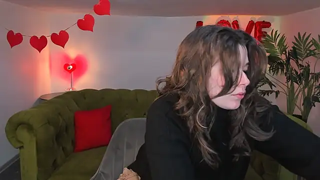  Sun Shy  online show from 03.06.25