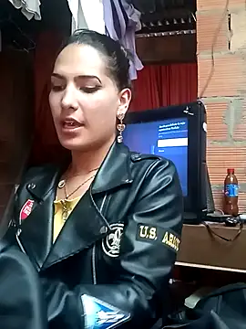 Lanna hott  online show from 12.04.24