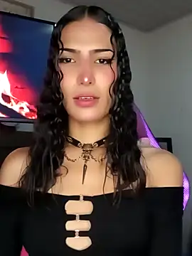 Lanna hott  online show from 10.04.25