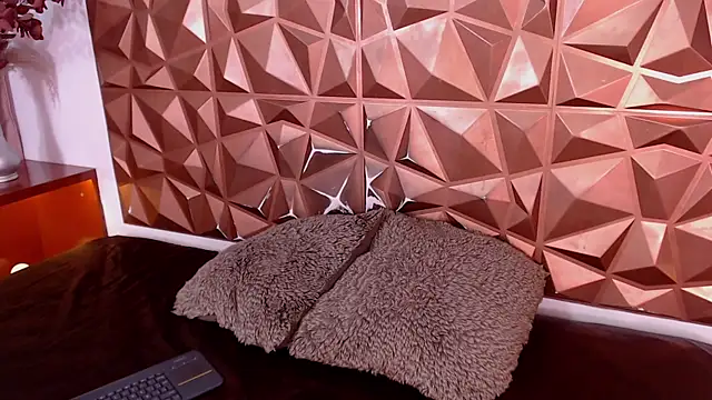 AitanaEvans online show from 01.25.25