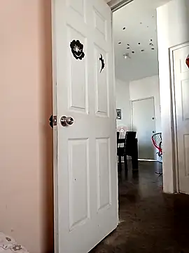 Snapshot of ale3J4a chatting on 12.15.24 ale3J4a online show from 12.15.24