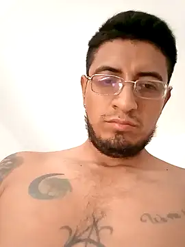 Snapshot of ale3J4a chatting on 12.26.24 ale3J4a online show from 12.26.24