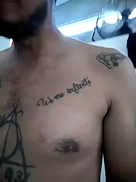 Snapshot of ale3J4a chatting on 12.29.24 ale3J4a online show from 12.29.24