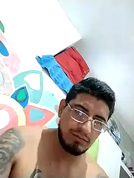 Snapshot of ale3J4a chatting on 01.01.25 ale3J4a online show from 01.01.25