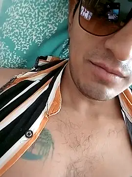 Snapshot of ale3J4a chatting on 02.26.25 ale3J4a online show from 02.26.25