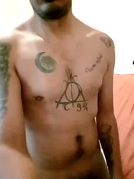 Snapshot of ale3J4a chatting on 03.05.25 ale3J4a online show from 03.05.25