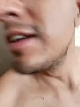 Snapshot of ale3J4a chatting on 03.18.25 ale3J4a online show from 03.18.25