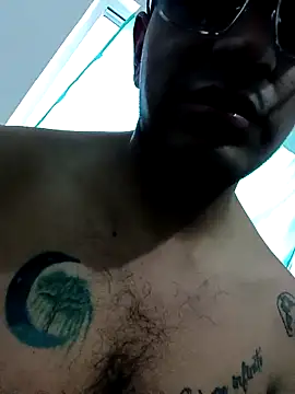 Snapshot of ale3J4a chatting on 03.20.25 ale3J4a online show from 03.20.25