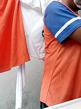 Snapshot of ale3J4a chatting on 10.26.25 ale3J4a online show from 10.26.25