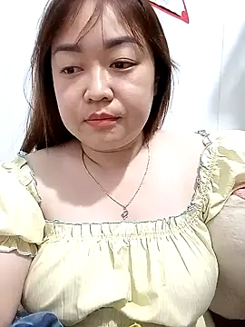 VyOanh2K online show from 02.05.25