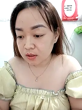 VyOanh2K online show from 03.13.25