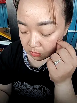 Snapshot of VyOanh2K chatting on 01.17.26 VyOanh2K online show from 01.17.26