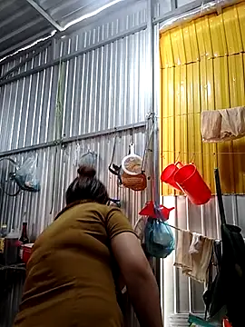 Snapshot of VyOanh2K chatting on 02.08.26 VyOanh2K online show from 02.08.26