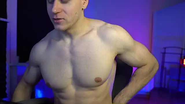 Snapshot of Bruno_Banani chatting on 10.13.25 Bruno Banani online show from 10.13.25