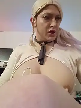 sissytrapdolly24 online show from 05.24.26