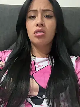 Snapshot of Sara_luna_ chatting on 06.28.26 Sara luna online show from 06.28.26