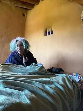 Snapshot of sammoura01 chatting on 01.13.25 sammoura01 online show from 01.13.25