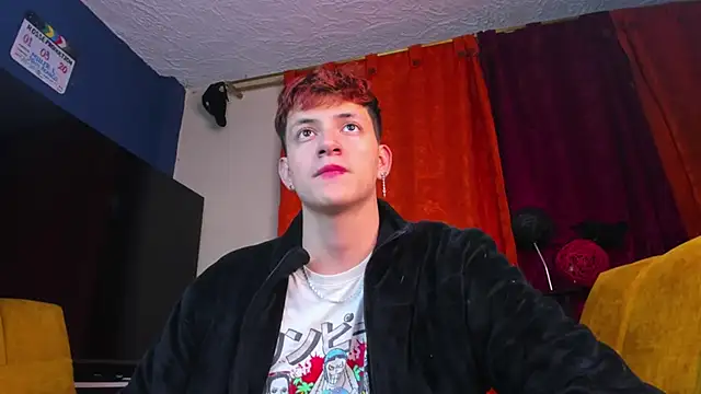 Snapshot of GabyThoms chatting on 11.02.25 GabyThoms online show from 11.02.25