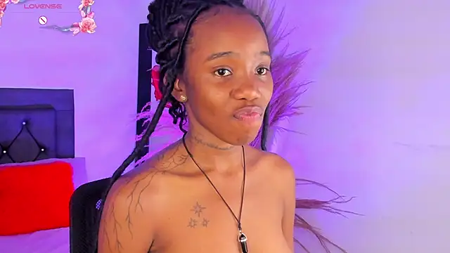 Snapshot of Rihana_hot01 chatting on 02.20.25 Rihana hot01 online show from 02.20.25