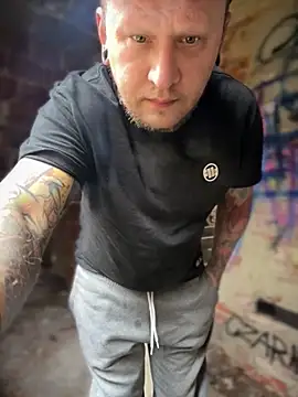 Snapshot of PierreNaked89 chatting on 11.09.25 PierreNaked89 online show from 11.09.25