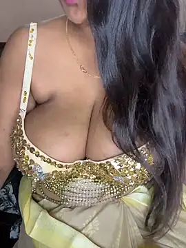 Snapshot of Sexy_Evelynn chatting on 10.11.25 Sexy Evelynn online show from 10.11.25