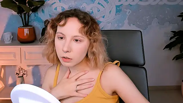 JasmineMilko online show from 10.20.25