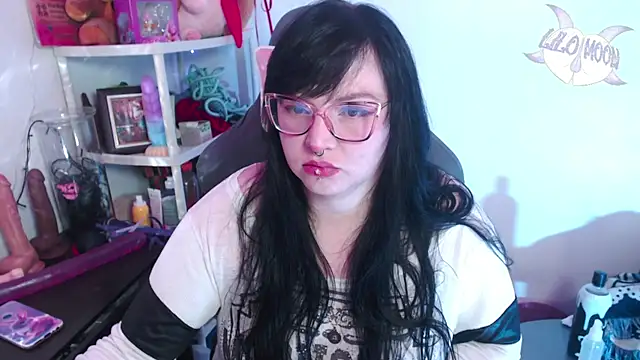 LiloMoon69 online show from 12.04.24