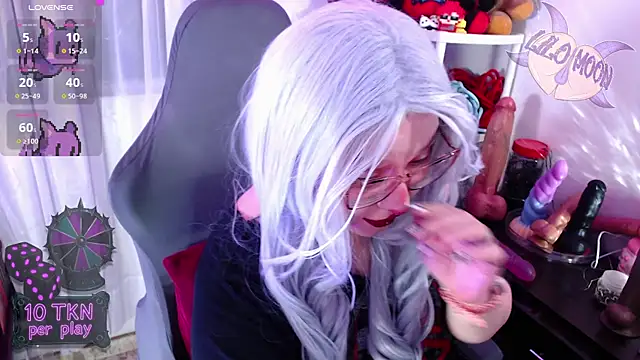 LiloMoon69 online show from 11.09.25