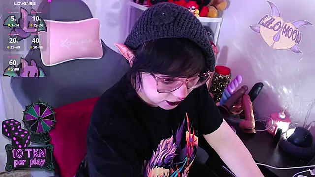 LiloMoon69 online show from 11.15.25