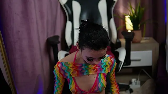 RachelRave online show from 01.18.25