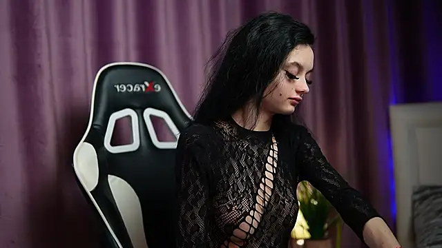 RachelRave online show from 01.18.25
