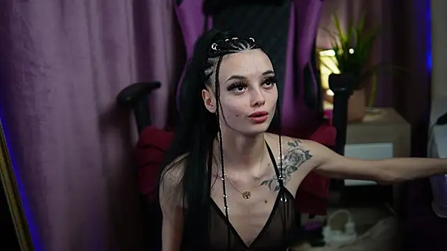 RachelRave online show from 02.05.25