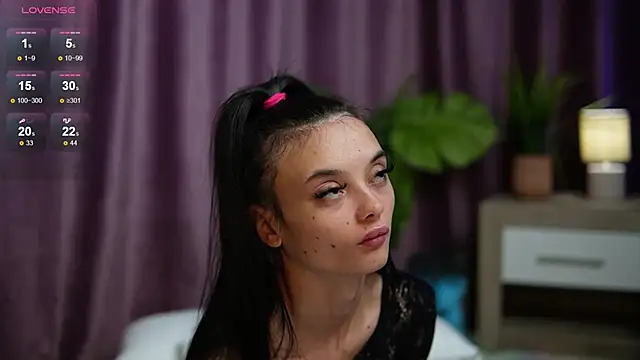 RachelRave online show from 09.10.25