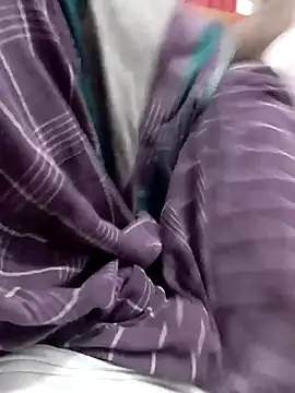 Snapshot of ovii3e chatting on 11.15.25 ovii3e online show from 11.15.25