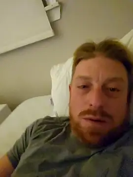 Snapshot of jayzonblow chatting on 11.08.25 jayzonblow online show from 11.08.25