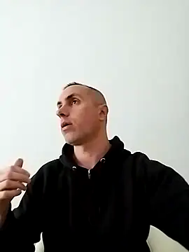 Snapshot of HELL_FIRE chatting on 10.18.25 HELL FIRE online show from 10.18.25