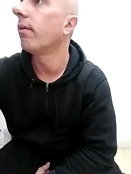 Snapshot of HELL_FIRE chatting on 11.10.25 HELL FIRE online show from 11.10.25