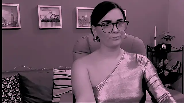 ChantalLion online show from 11.30.25