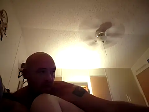 Snapshot of spuncock4u chatting on 11.18.25 spuncock4u online show from 11.18.25