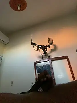 Snapshot of anubi0880 chatting on 12.08.24 anubi0880 online show from 12.08.24