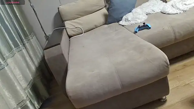 MilaaMilaa online show from 11.30.25