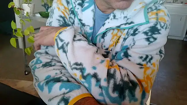 Snapshot of costanza7070 chatting on 02.24.25 costanza7070 online show from 02.24.25