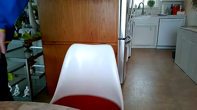 Snapshot of costanza7070 chatting on 03.14.25 costanza7070 online show from 03.14.25