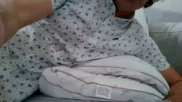 Snapshot of costanza7070 chatting on 03.20.25 costanza7070 online show from 03.20.25