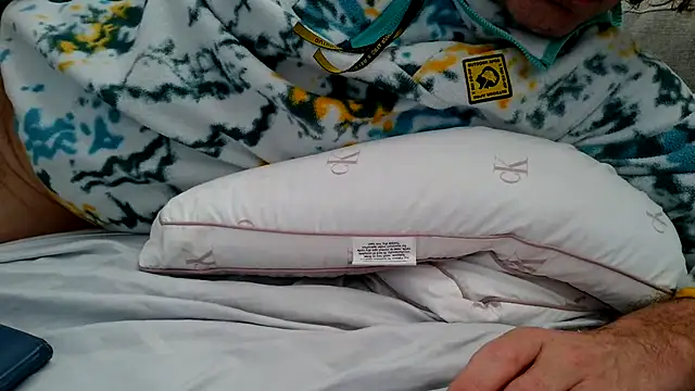 Snapshot of costanza7070 chatting on 03.21.25 costanza7070 online show from 03.21.25