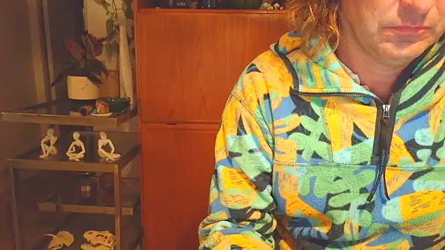 Snapshot of costanza7070 chatting on 10.29.25 costanza7070 online show from 10.29.25