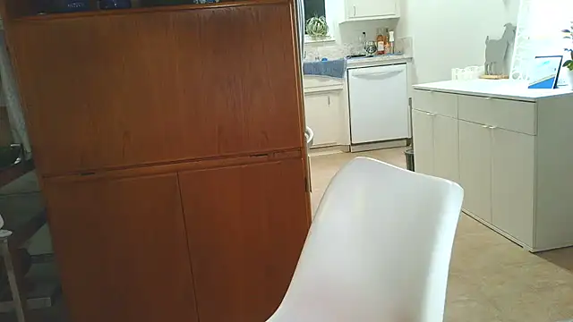 Snapshot of costanza7070 chatting on 11.04.25 costanza7070 online show from 11.04.25